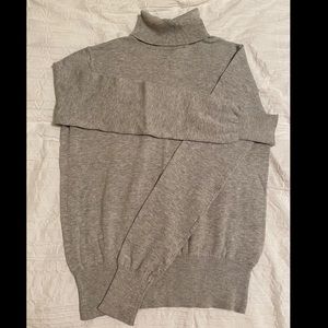 •H&M• Worn• Turtle Neck•